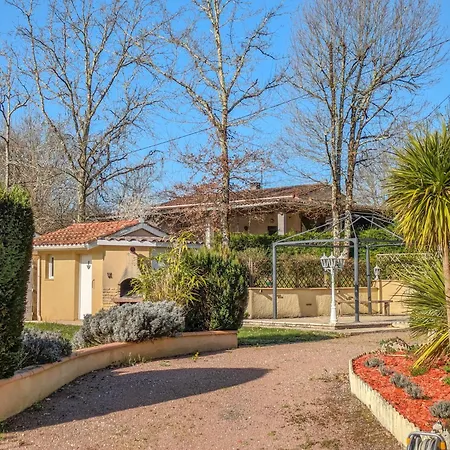 Holiday home Le Petit Wren - Avec Piscine Et Vue Fumel