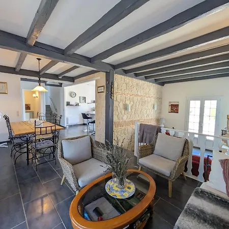 Le Petit Wren - Avec Piscine Et Vue Holiday home
