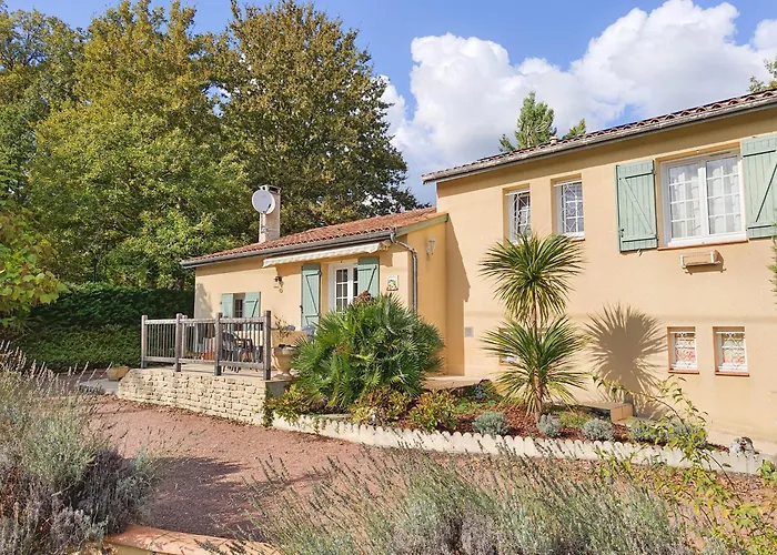 Le Petit Wren - Avec Piscine Et Vue Feriehus Fumel